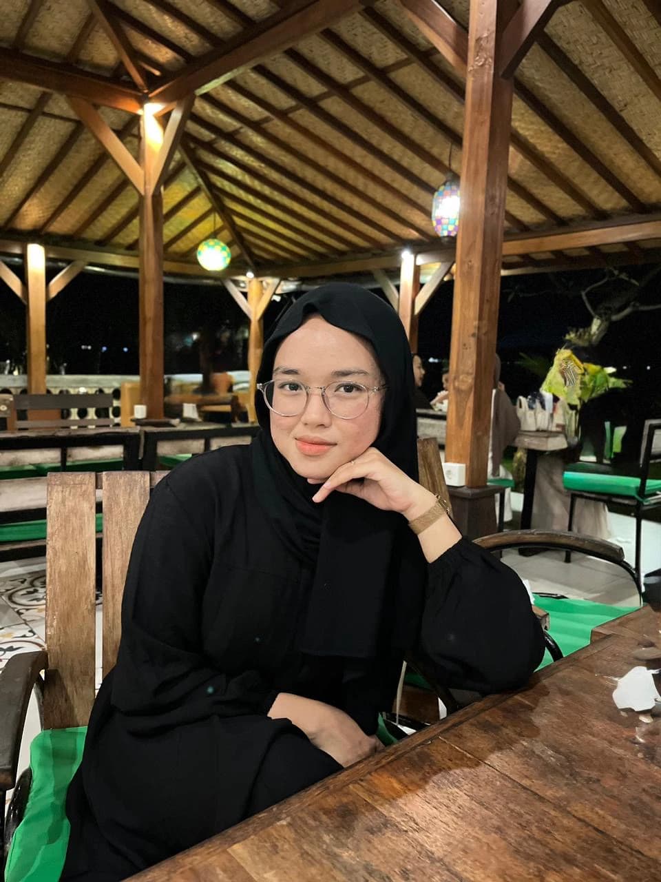 Ajeng Abriantika Tisna, ST